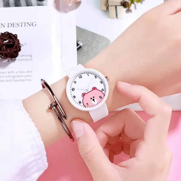 CQ81 Kids Cartoon Bear Wristwatch - Image 6