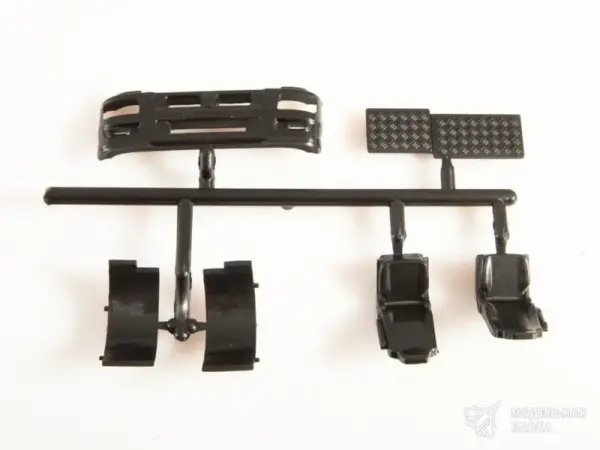 KAMAZ-5490 1/43 Scale Diecast Model Kit - Image 2