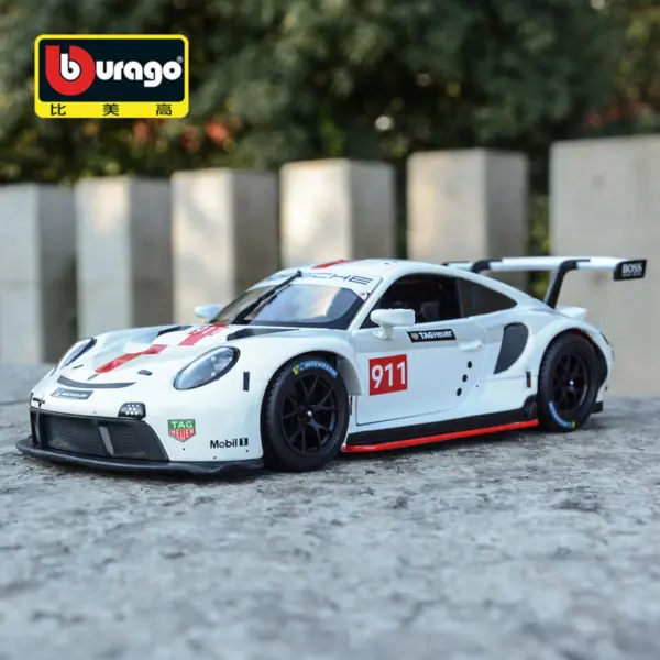 1:24 Porsche 911 RSR Diecast Model Car