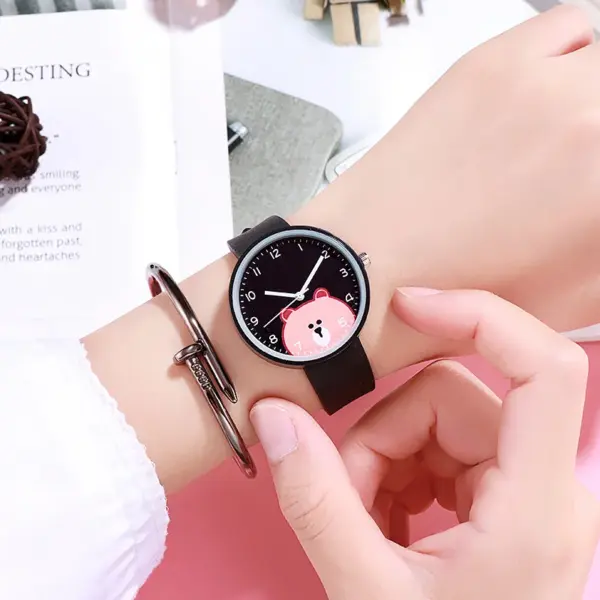 CQ81 Kids Cartoon Bear Wristwatch - Image 8
