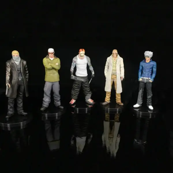 1/18 Scale College Doll Model for Car Decor - Image 9
