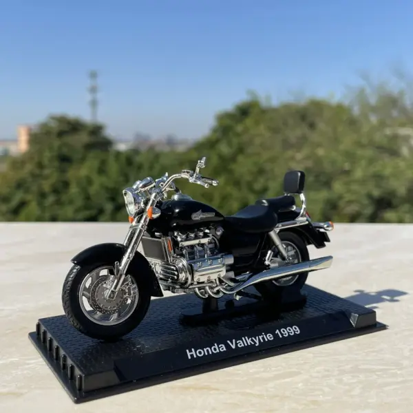 Diecast 1:24 Honda Valkyrie Motorcycle Model