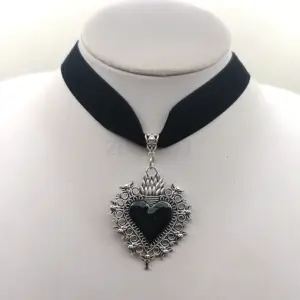 S00c34cb0e6bd4b05a7ee886ff3d0145eW