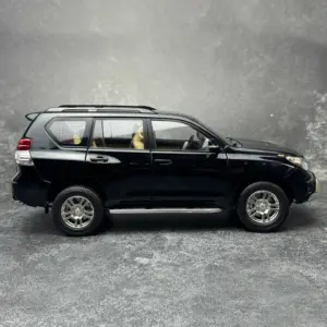 1:18 Scale Diecast Toyota Prado Model Car 13 S00cb418c60bf4ec3b71787404e838e5dn
