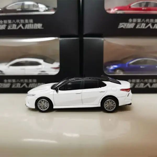 1:64 Scale GAC Toyota Camry Gen.8 Alloy Model - Image 3