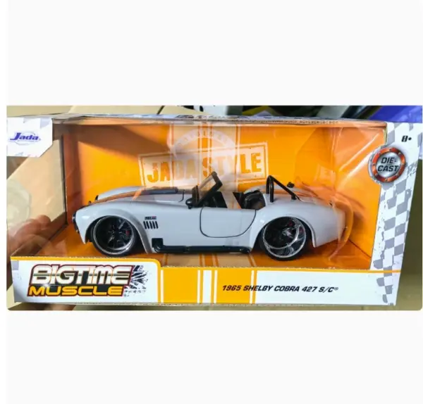 1/24 Scale Shelby Cobra 427S/C Diecast Model - Image 7