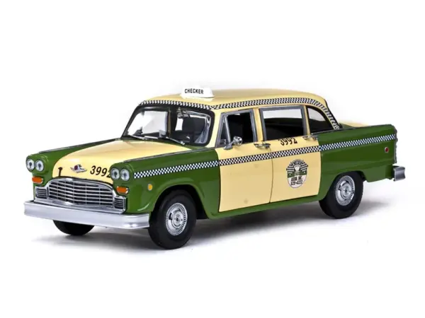 1:18 Scale 1981 New York Taxi Car Model - Image 8