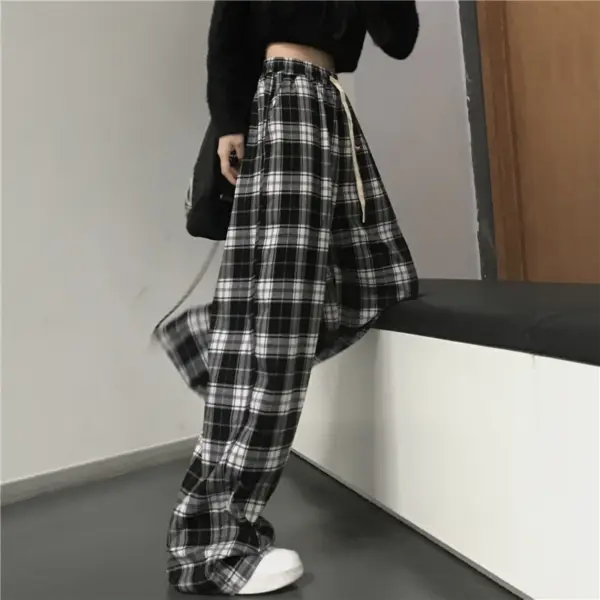 Women's Black Plaid Baggy Sweatpants - Image 2