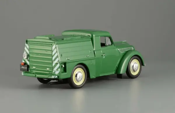Moskvich APA-7 Diecast Model 1/43 Scale - Image 3