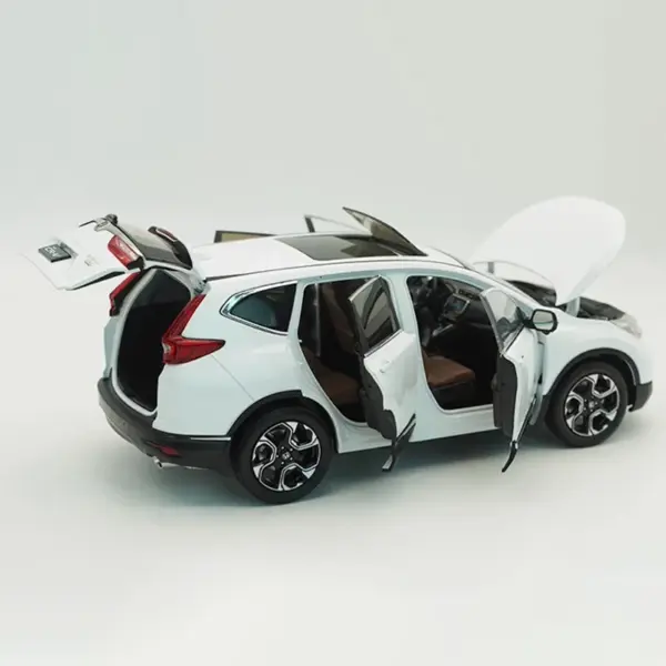 1:18 Scale Diecast Honda CR-V 2017 Model - Image 6