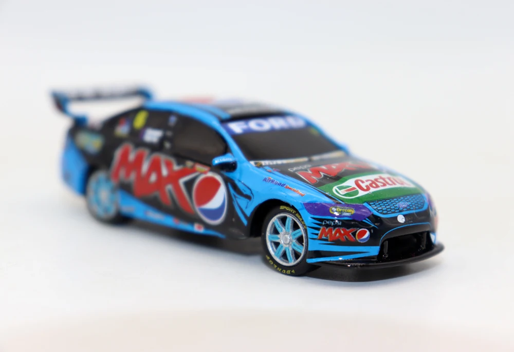 1/64 Scale Holden Racing Diecast Car Model 2 1/64 Scale Holden Racing Diecast Car Model - Image 2