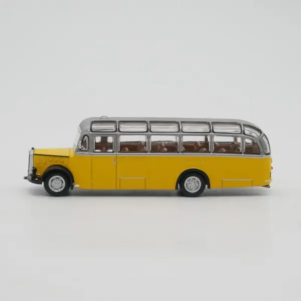 1:72 Scale Diecast Saurer L4C Bus Model - Image 2