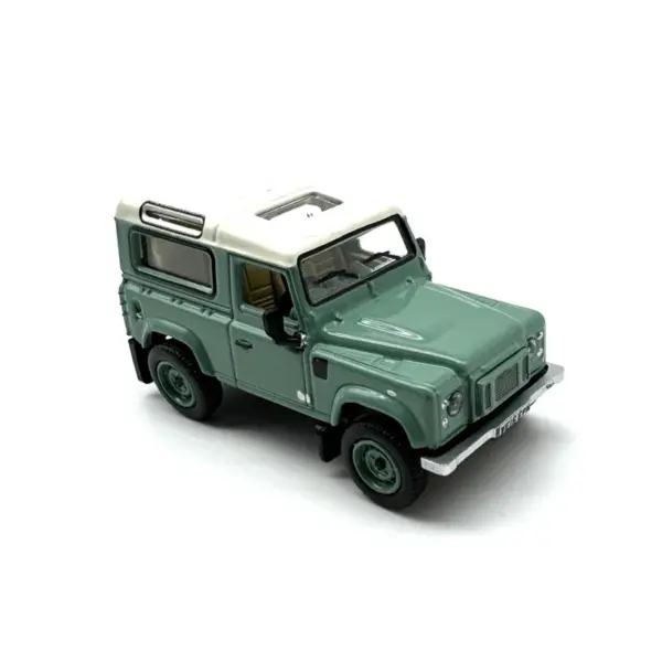 1:76 Scale Diecast Land Rover Defender Model - Image 5