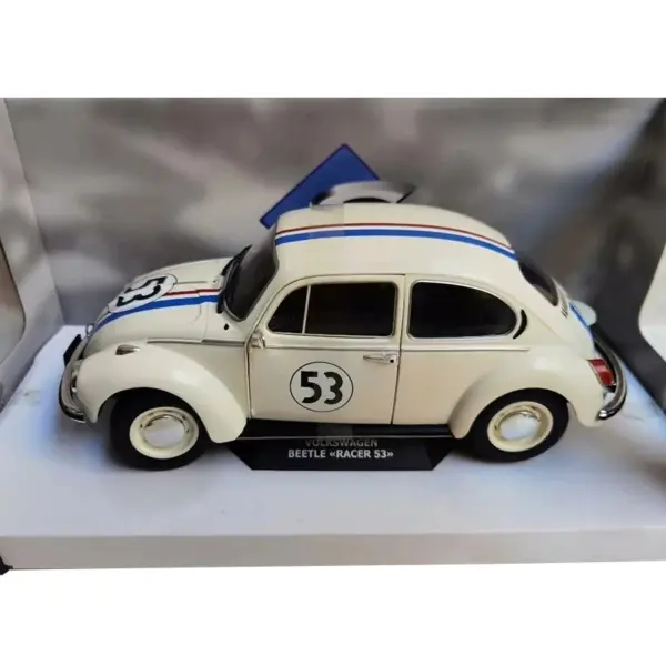 1:18 Scale Classic Volkswagen Beetle Model