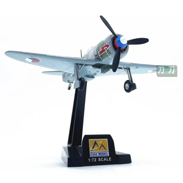 1:72 Scale LA-7 Fighter Aircraft Model - Image 5