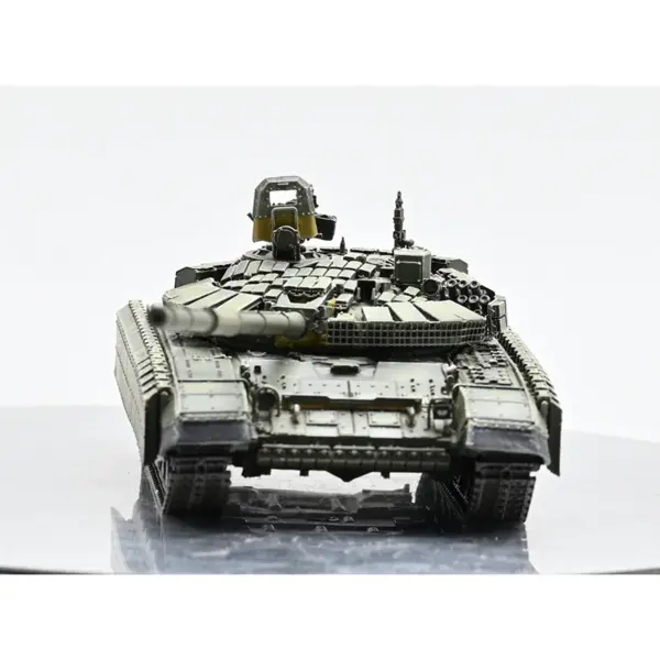 1:72 Scale T72 B3M OBR Battle Tank Model - Image 3