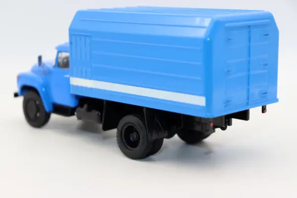 1/43 Scale ZIL ZIS 130 Airport Truck Model - Image 4