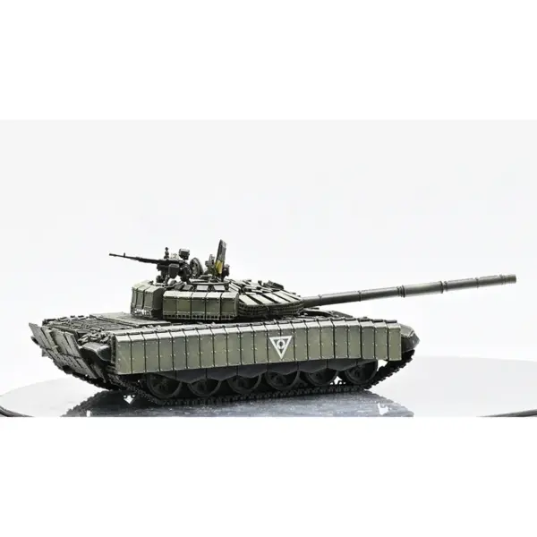 1:72 Scale T72 B3M OBR Battle Tank Model - Image 4