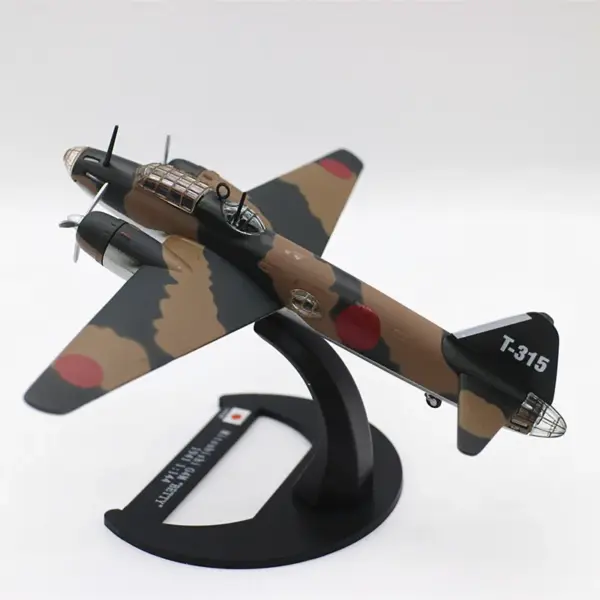 1/144 Scale Mitsubishi G4M Betty Model Aircraft - Image 2