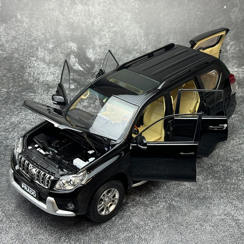 1:18 Scale Diecast Toyota Prado Model Car 6 1:18 Scale Diecast Toyota Prado Model Car - Image 6