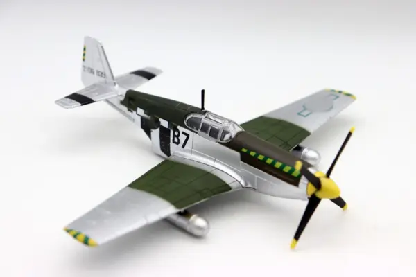 1/72 Scale North American P-51B Mustang Model - Image 4