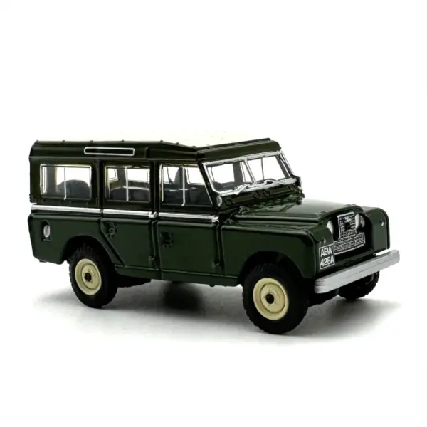 1:76 Scale Diecast Alloy Land Rover Model - Image 3