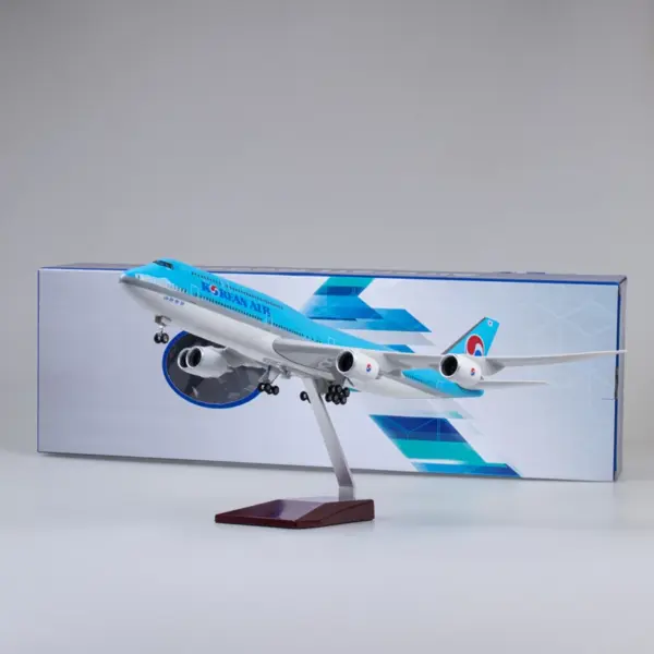 Korean B747-8 Airplane Model 1:160 Scale