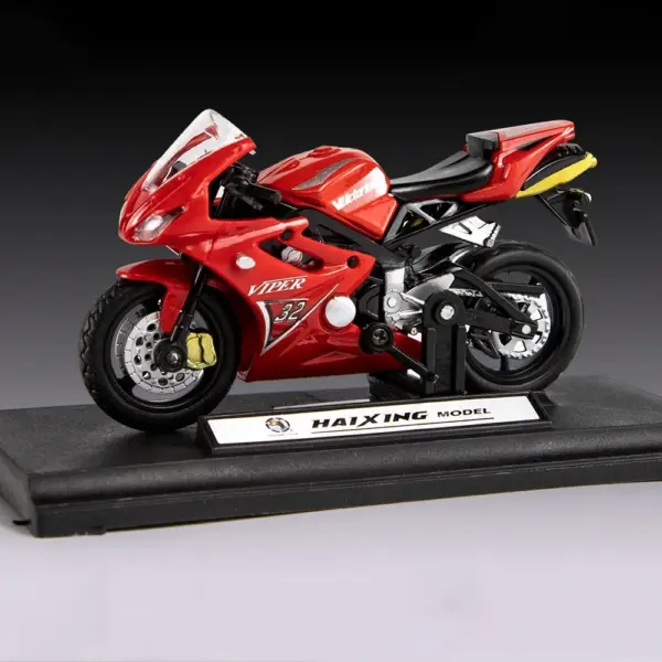 1:18 Scale Triumph 675 Diecast Motorcycle Model - Image 6