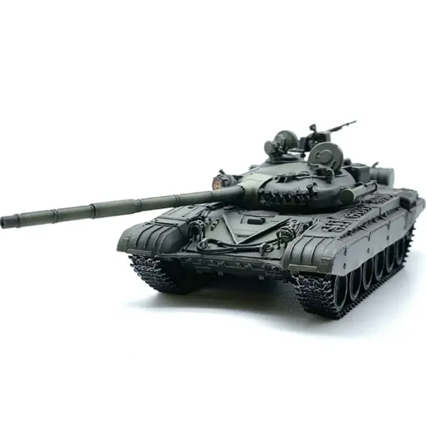 1:72 Scale Russian T-72A Battle Tank Model - Image 5