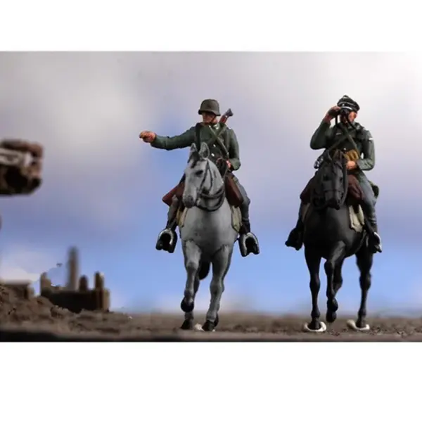 1/72 Scale Model Cavalry Figures Set of 2 - Image 2