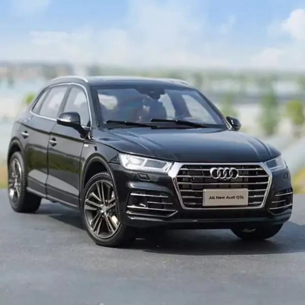 Diecast 1:18 FAW AUDI Q5L Model Car - Image 4