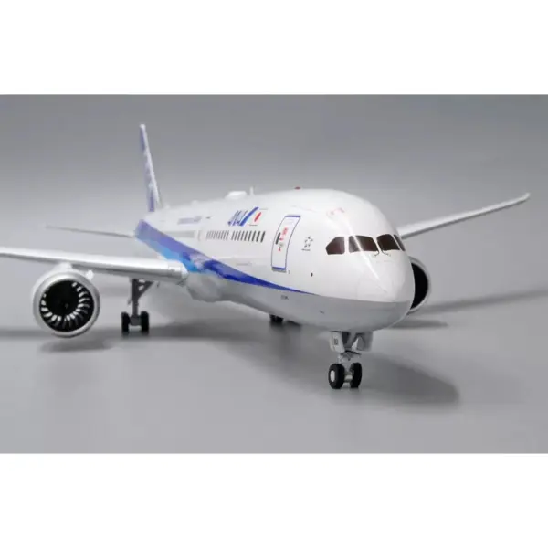 ANA Boeing 787-10 1:200 Metal Model Aircraft - Image 5