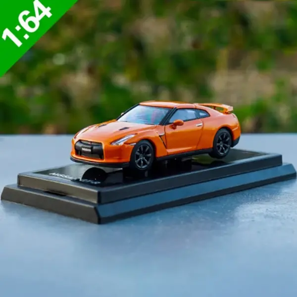 1:64 Scale Nissan GTR Diecast Model Car - Image 6