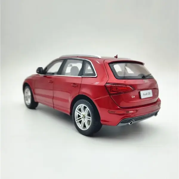 1:18 Audi Q5 Alloy Diecast Model Car - Image 3