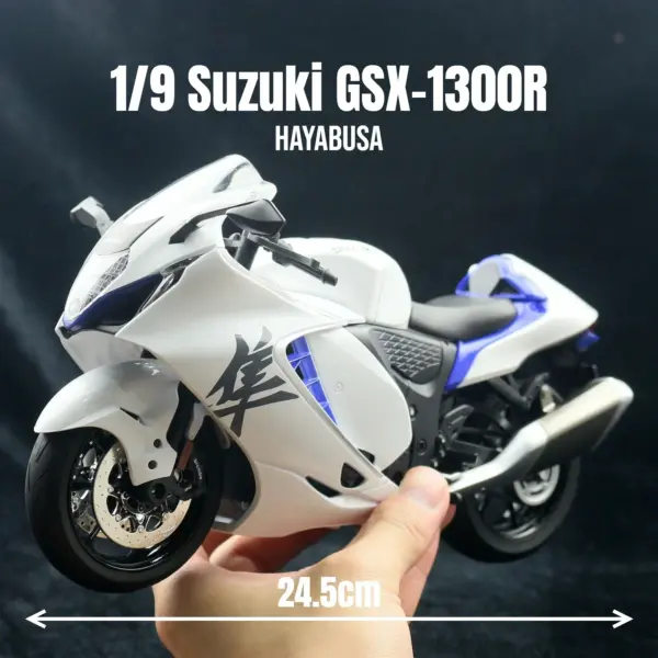 Suzuki Hayabusa 1:9 Diecast Motorcycle Model - Image 2
