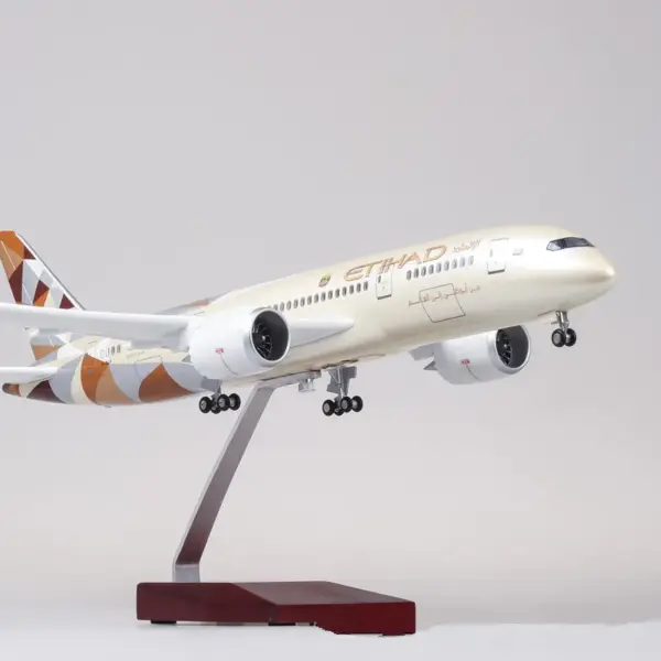 Diecast Resin Model Boeing Airplane Collection - Image 8