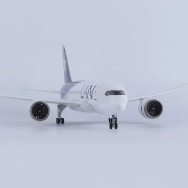 B787 LANChile Diecast Resin Airplane Model - Image 5