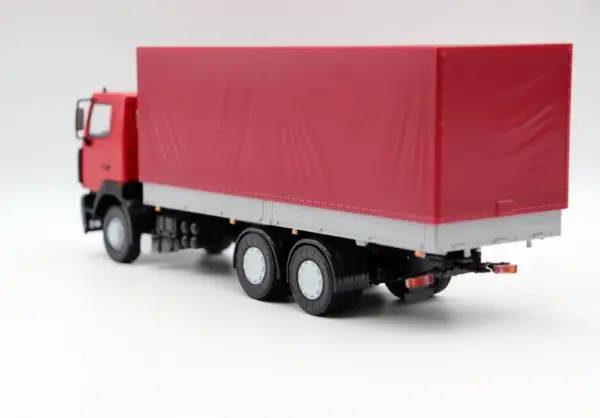 1/43 Scale MAZ-6312 Diecast Truck Model - Image 4