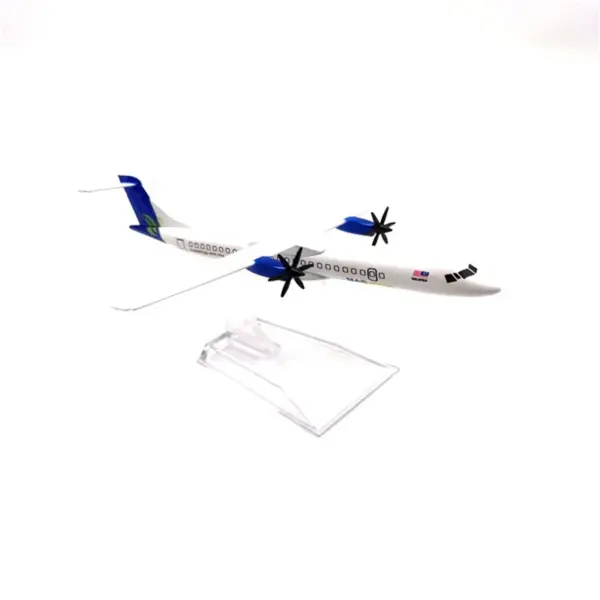 1:400 Scale Diecast Alloy ATR-72 Airplane Model - Image 4