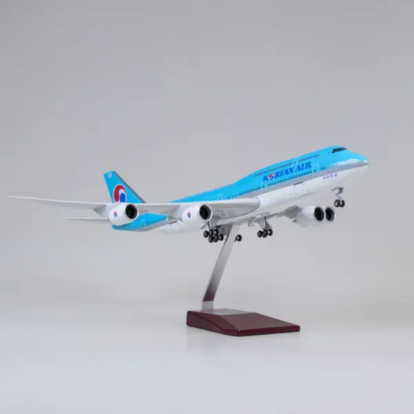 Korean B747-8 Airplane Model 1:160 Scale - Image 2