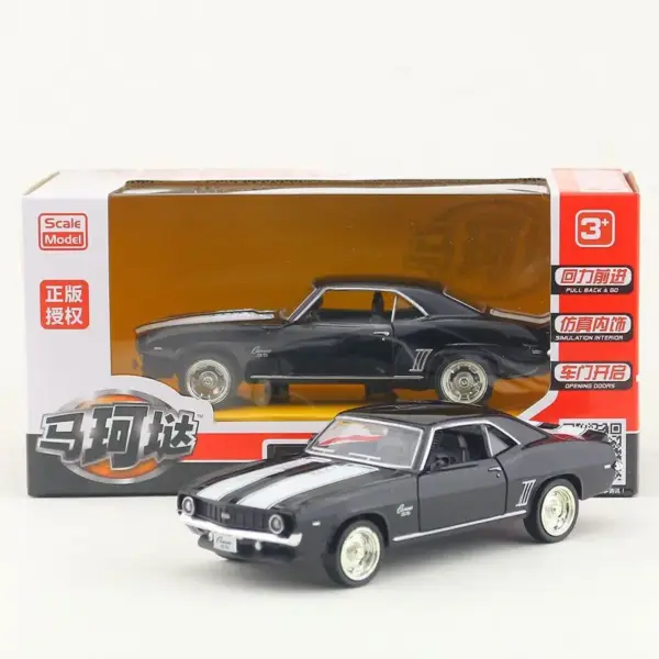 1:36 Vintage Black Camaro SS Diecast Model Car - Image 9