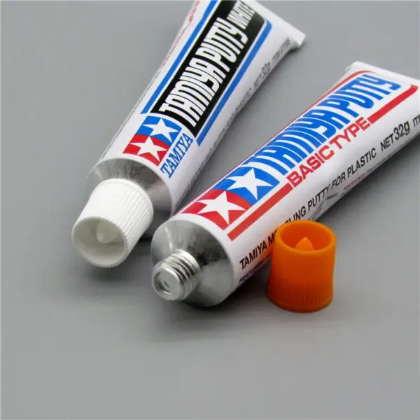 Light Curing Putty for Model Building - Image 3