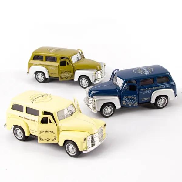 1:32 Alloy Chevrolet School Bus Model Toy - Image 4
