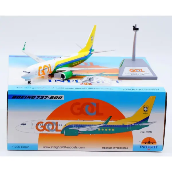 1:200 Scale Diecast GOL Airlines Boeing Model - Image 2