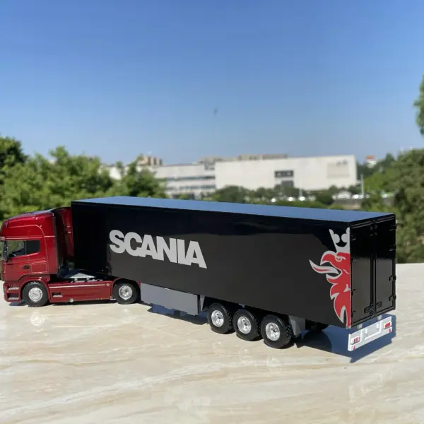 1:50 Scale Diecast Alloy Scania Truck Model - Image 4