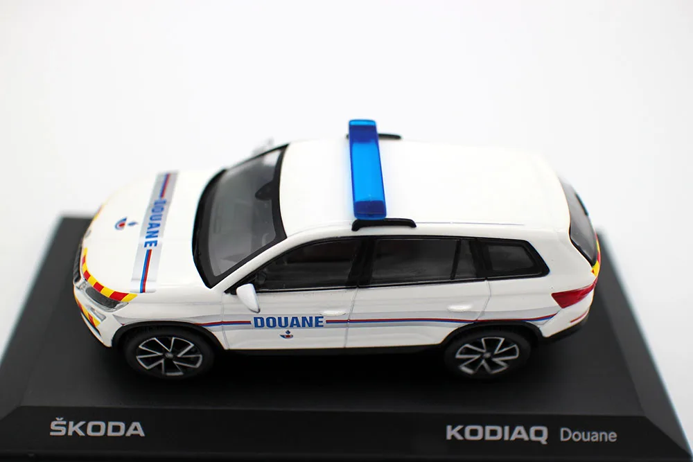 Škoda Kodiaq Douane Diecast Model 1:43 Scale 6 Škoda Kodiaq Douane Diecast Model 1:43 Scale - Image 6