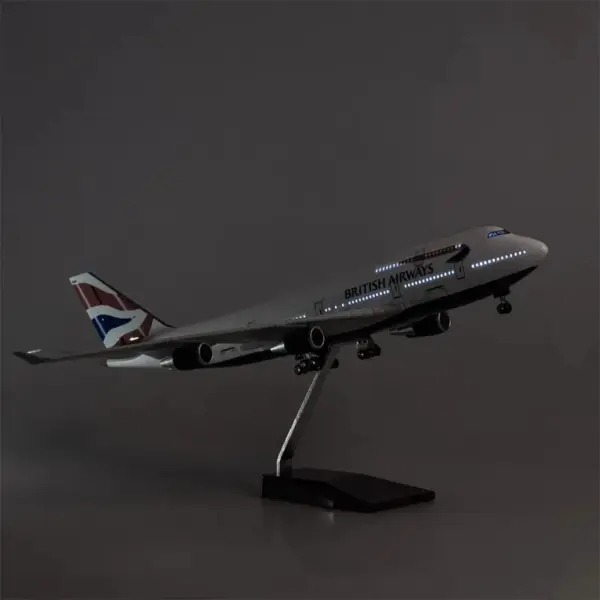 1:160 Scale Airbus A380 British Airline Model - Image 7