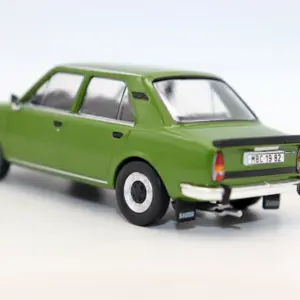 1:43 Scale Diecast Skoda 120L Model Car 11 S2745cf3c6af14a94bbb22da957f40a33Q