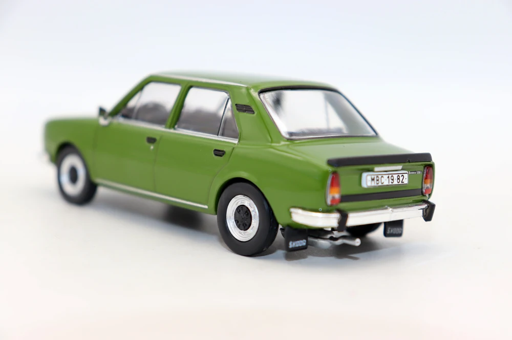 1:43 Scale Diecast Skoda 120L Model Car 4 1:43 Scale Diecast Skoda 120L Model Car - Image 4