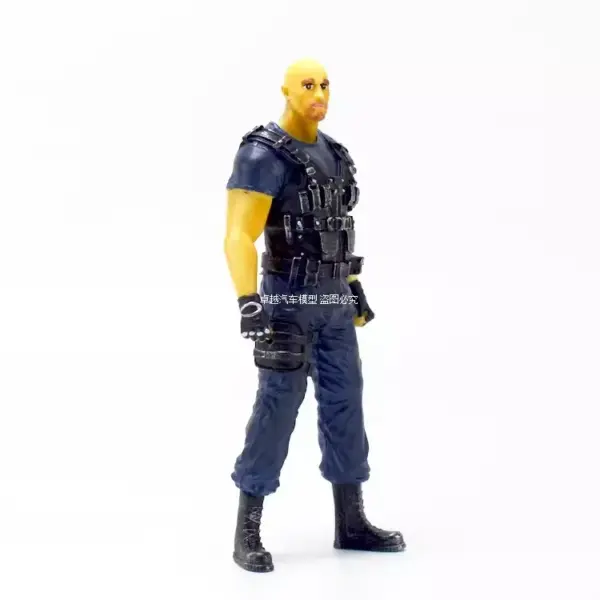 1:18 Scale Resin Racing Car Figure Accessory - Image 13